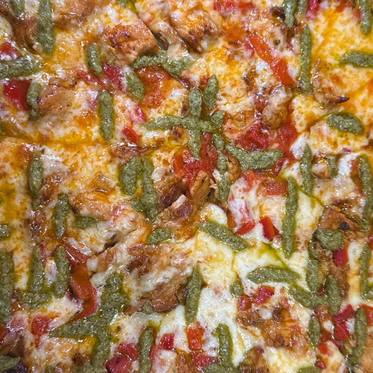 Pesto Pizza: A Flavorful Italian Delight